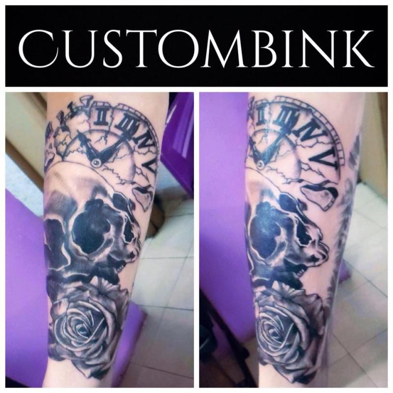 Grey Skull tatuaje realizado por B-Ink Tattoo